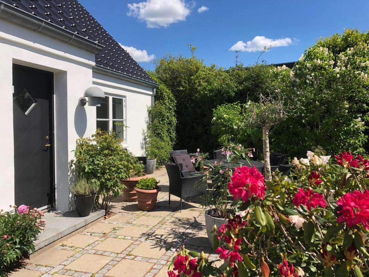 Helts B&B - Helts Guesthouse Herning Esterno foto